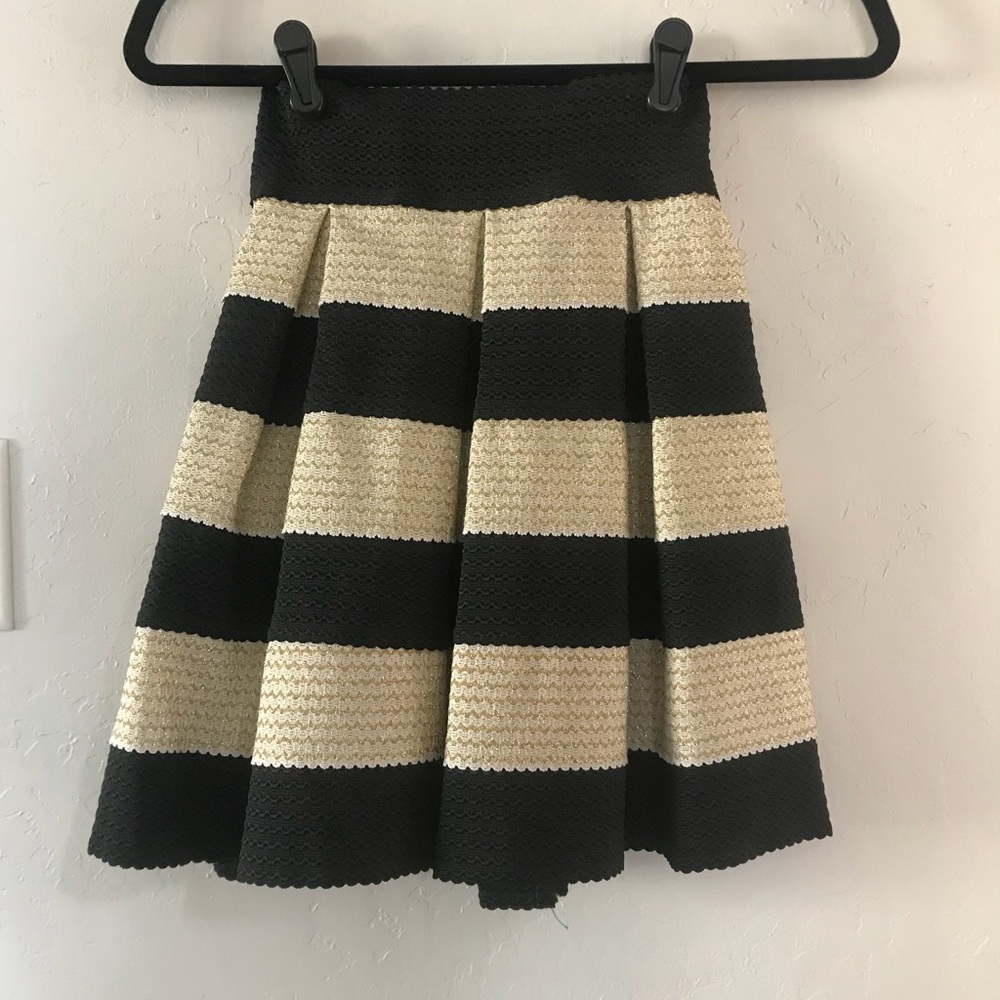 Striped skirt, perfect for the upcoming holidays